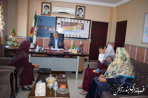 ملاقات مردمی فرماندار شهرستان ترکمن برگزار شد