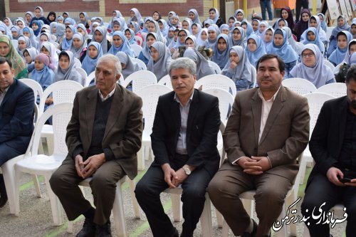 مراسم متمرکز استانی زنگ کتاب و کتابخوانی در شهرستان ترکمن برگزار شد