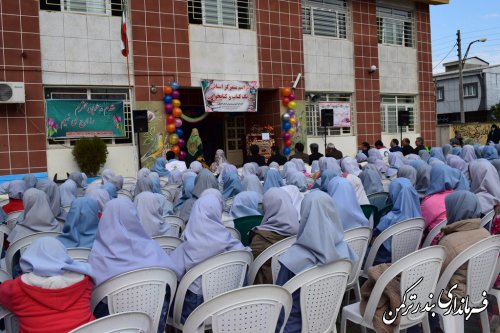 مراسم متمرکز استانی زنگ کتاب و کتابخوانی در شهرستان ترکمن برگزار شد