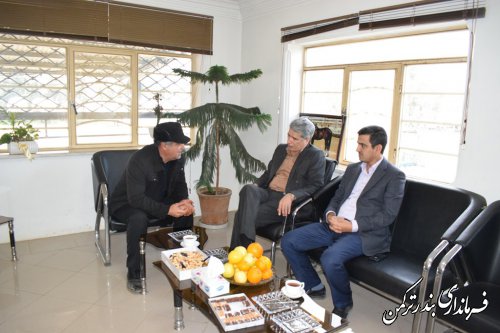 بازدید فرماندار شهرستان ترکمن از شرکت اورسا گاز