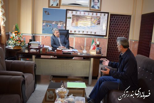 ملاقات عمومی فرماندار شهرستان ترکمن برگزار شد