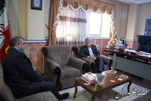 دیدار مدیرکل اتباع و مهاجرین خارجی استان و رئیس هیئت بازرسی انتخابات شهرستان بندرترکمن با فرماندار شهرستان