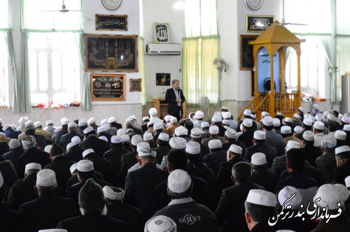 حضور فرماندار در نمازجمعه شهر بندر ترکمن