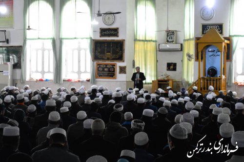 حضور فرماندار در نمازجمعه شهر بندر ترکمن