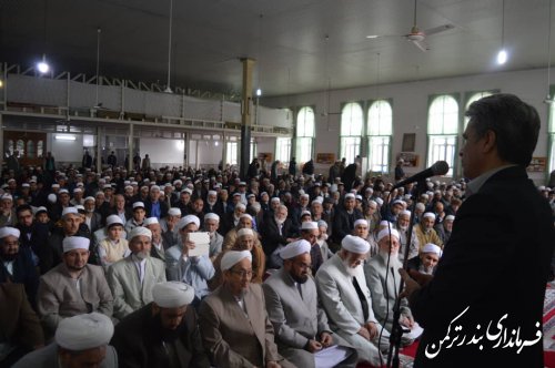 حضور فرماندار در نمازجمعه شهر بندر ترکمن