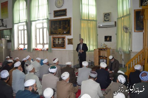 حضور فرماندار در نمازجمعه شهر بندر ترکمن