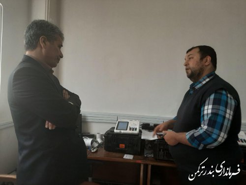 بازدید فرماندار شهرستان بندرترکمن از اجرای مانور کشوری شبیه سازی انتخابات 