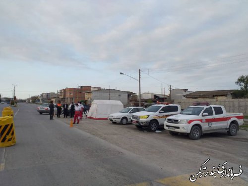 بازدید میدانی فرماندار شهرستان بندرترکمن از روند اجرای طرح کاهش زنجیره انتقال کرونا در مبادی شهر بندرترکمن