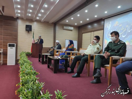 در راستای رزمایش کمک مومنانه بیش از ۸ هزار سبد کالا در شهرستان توزیع شده است