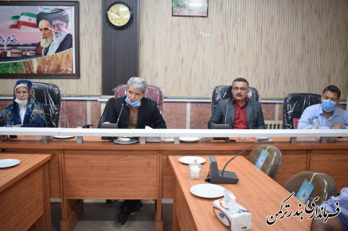 فرماندار شهرستان بندرترکمن بر ضرورت تعیین تکلیف واحدهای خبازی بدون پروانه تاکید کرد