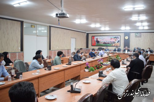 نشست  صمیمانه معاون سیاسی، امنیت و اجتماعی استاندار با کارکنان فرمانداری شهرستان بندرترکمن