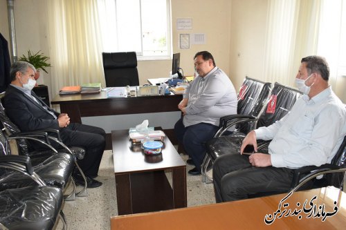 فرماندار شهرستان بندرترکمن بر رسیدگی به مشکلات مردم با اولویت حفظ سلامت شهروندان تاکید کرد