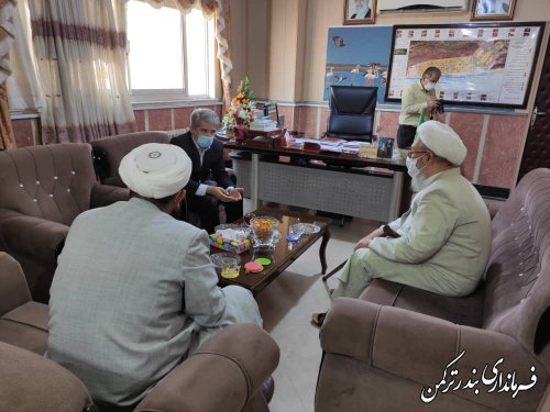دیدار ائمه جمعه شهرستان بندرترکمن با فرماندار
