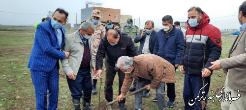 مراسم کاشت نهال در شهرستان ترکمن