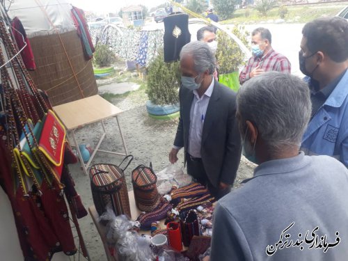 بازدید فرماندار از روند آماده سازی نمایشگاه صنایع دستی در بازارچه اسکله بندرترکمن