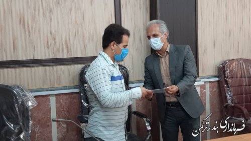 تجلیل فرماندار ترکمن از خبرنگاران و فعالان رسانه ای شهرستان