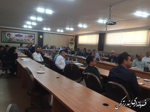جلسه ستاد راهبردي رشد ٨ درصدي شهرستان ترکمن برگزار شد