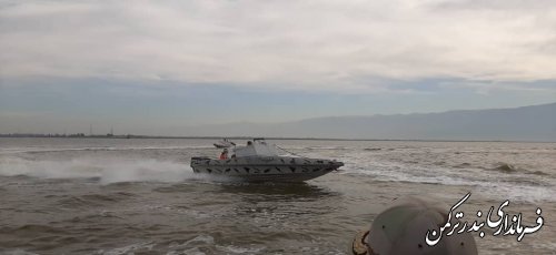 مراسم رژه دریایی در شهرستان ترکمن برگزار شد
