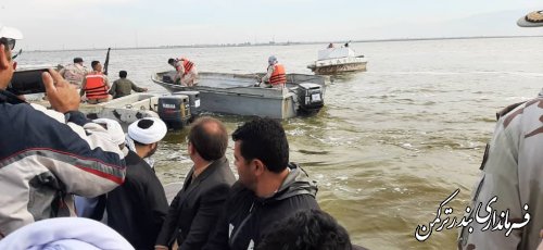 مراسم رژه دریایی در شهرستان ترکمن برگزار شد