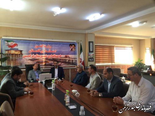 آئین تکریم و معارفه رئیس جدید اداره فرهنگ و ارشاد اسلامی شهرستان برگزار شد