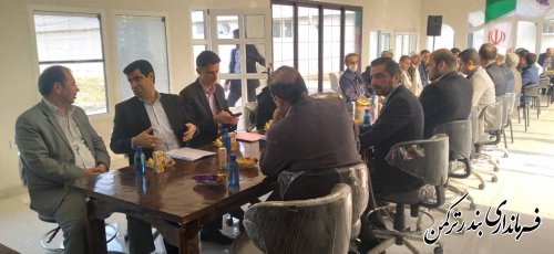جلسه بررسی مشکلات شهرک صنعتی پنج پیکر بندرترکمن برگزار شد