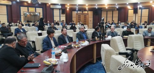 حضور فرماندار شهرستان در همایش استانی جهاد تبیین و اطلاع رسانی هنرمندانه