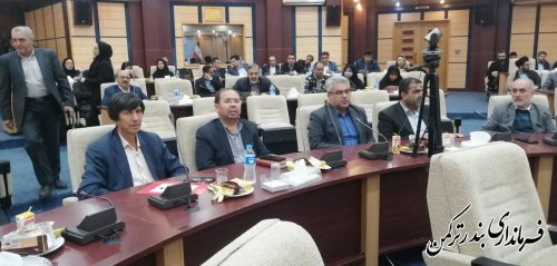 حضور فرماندار شهرستان در همایش استانی جهاد تبیین و اطلاع رسانی هنرمندانه
