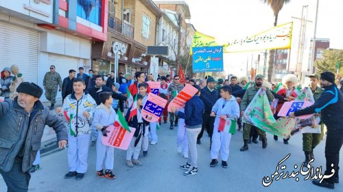 مراسم راهپیمایی باشکوه 22 بهمن ماه همزمان با سراسر کشور در بندرترکمن برگزار گردید