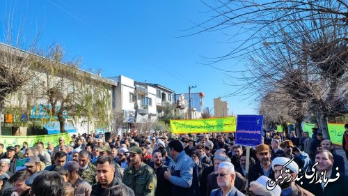 مراسم راهپیمایی باشکوه 22 بهمن ماه همزمان با سراسر کشور در بندرترکمن برگزار گردید