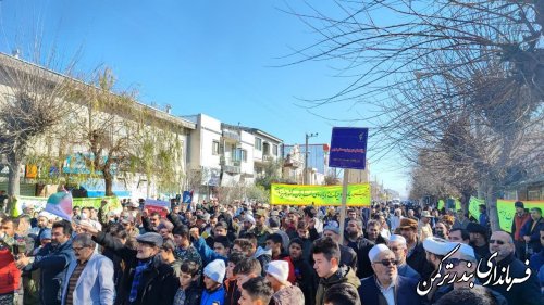 مراسم راهپیمایی باشکوه 22 بهمن ماه همزمان با سراسر کشور در بندرترکمن برگزار گردید