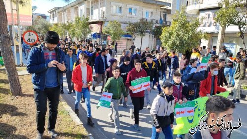 مراسم راهپیمایی باشکوه 22 بهمن ماه همزمان با سراسر کشور در بندرترکمن برگزار گردید