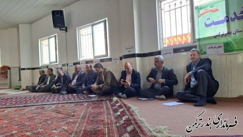 برگزاری مراسم میز خدمت در محل مسجد قبا شهرستان ترکمن