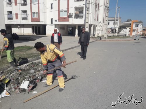 بازدید فرماندار از مسکن مهر مروارید بندر ترکمن