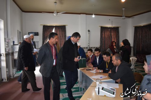بازدید فرماندار شهرستان از شعب اخذ رای حوزه فرعی گمیشان