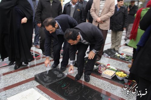 غبار روبی مزار شهداء در امامزاده عبدا...(ع) گرگان 