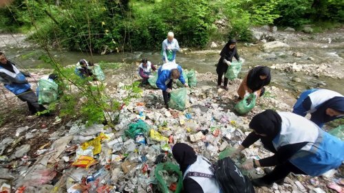 مراسم پاکسازی طبیعت به مناسبت روز زمین پاک در گرگان