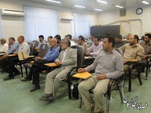 جلسه با دهیاران بخش بهاران در سرخنکلاته برگزار شد