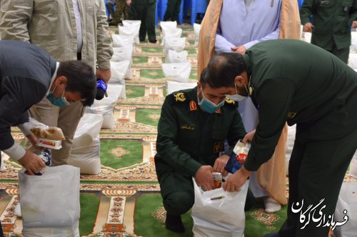 ۱۰۰۰ بسته معیشتی مواد غذایی اهدایی پایگاه های مقاومت بسیج سپاه گرگان به خانوار های کم برخوردار توزیع شد