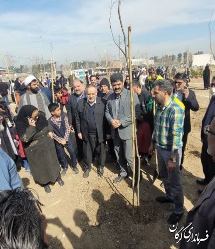 درخت نشانه قدرت و عظمت پرودگار است