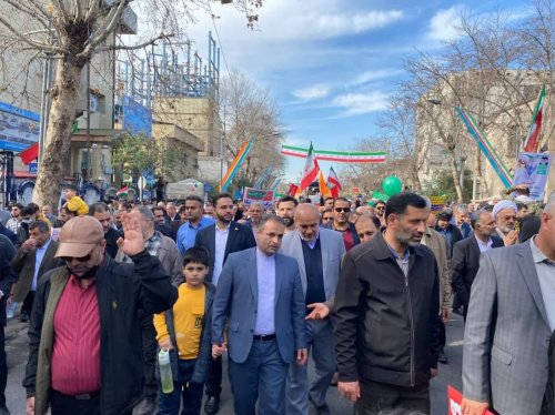 حضور شورآفرین مردم گرگان در جشن ملی انقلاب