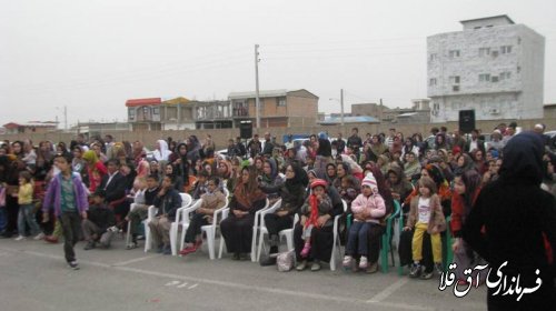 جشنواره پرواز بادبادک ها در شهرستان آق قلا برگزار شد