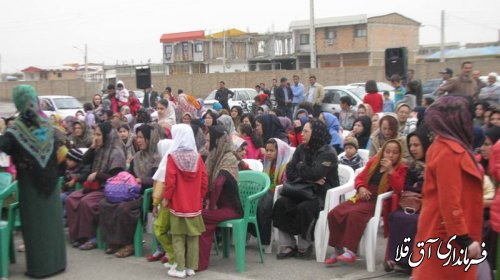 جشنواره پرواز بادبادک ها در شهرستان آق قلا برگزار شد