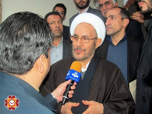 گلستان رنگین کمان اقوام و مذاهب است