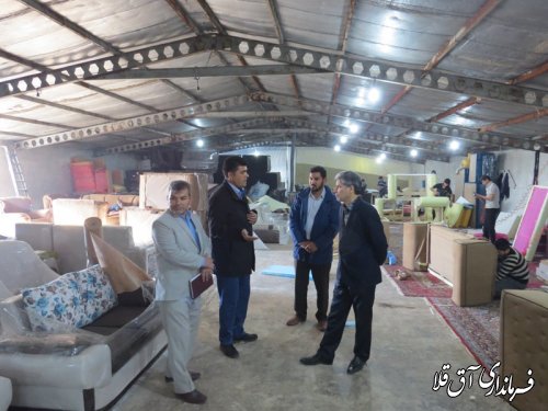 بازدید فرماندار از کارگاه مبل سازی یاسین روستای عطا آباد بخش مرکزی