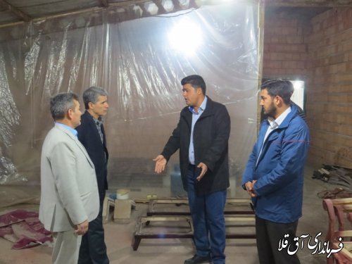 بازدید فرماندار از کارگاه مبل سازی یاسین روستای عطا آباد بخش مرکزی