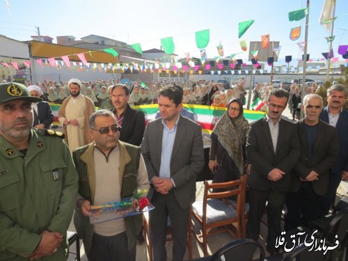 زنگ انقلاب در دبیرستان نمونه دولتی مائده شهر آق قلا نواخته شد