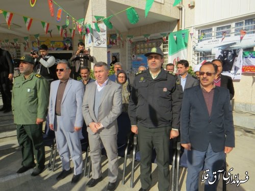 زنگ انقلاب در دبیرستان نمونه دولتی مائده شهر آق قلا نواخته شد