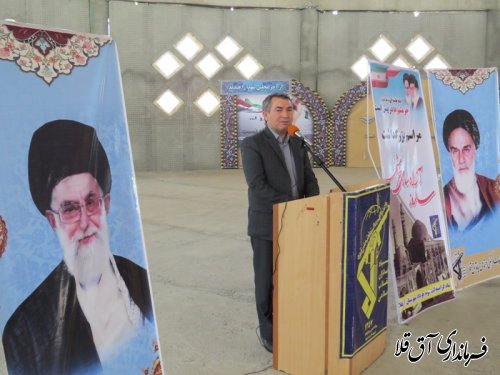 در هر سنگری که خدمت می کنیم،ادامه دهنده راه شهداء و پشتیبان رهبری هستیم