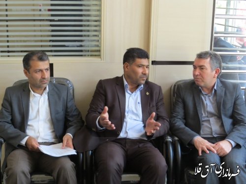 فرماندار شهرستان آق قلا از بانکهای عامل شهرستان بازدید کرد
