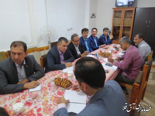نشست هم اندیشی و برنامه ریزی اشتغال مدد جویان کمیته امداد شهرستان آق قلا